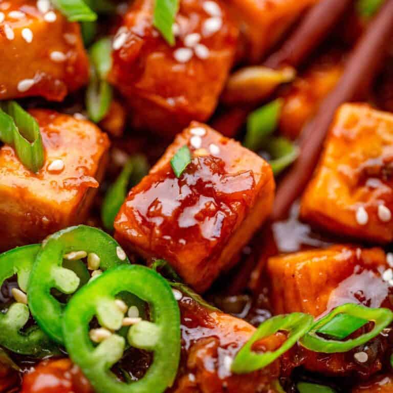 Saucy Garlic Tofu Stir Fry (Ready in 20 Minutes!).