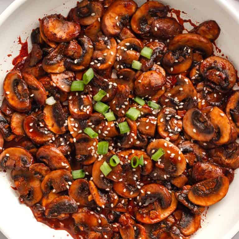 Vegan Spicy Sauteed Mushrooms