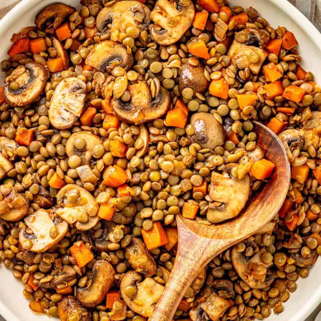 Easy Lentils with Mushrooms (Healthy Vegan Dinner)